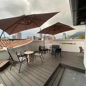 https://republicana-casa-hostal-habitacion-6-calima.hotels-bogota.net