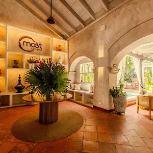 4* Hotel Moet Boutique Adutls Only