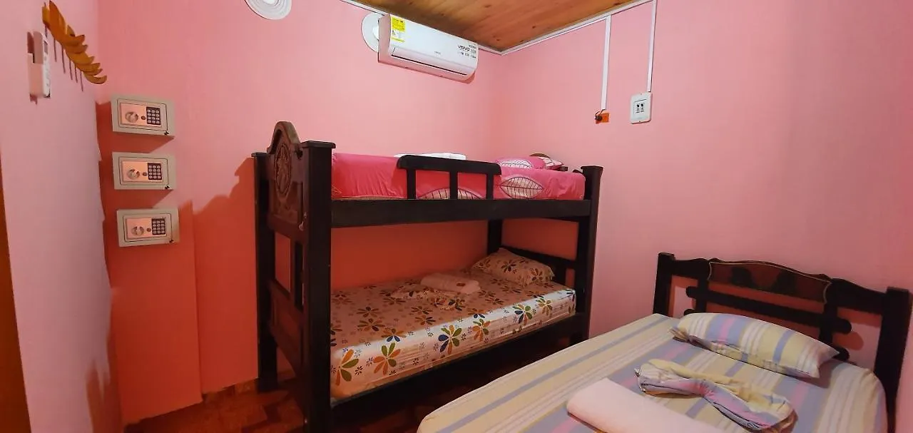 Hostal Happy Day Cartagena Hostel